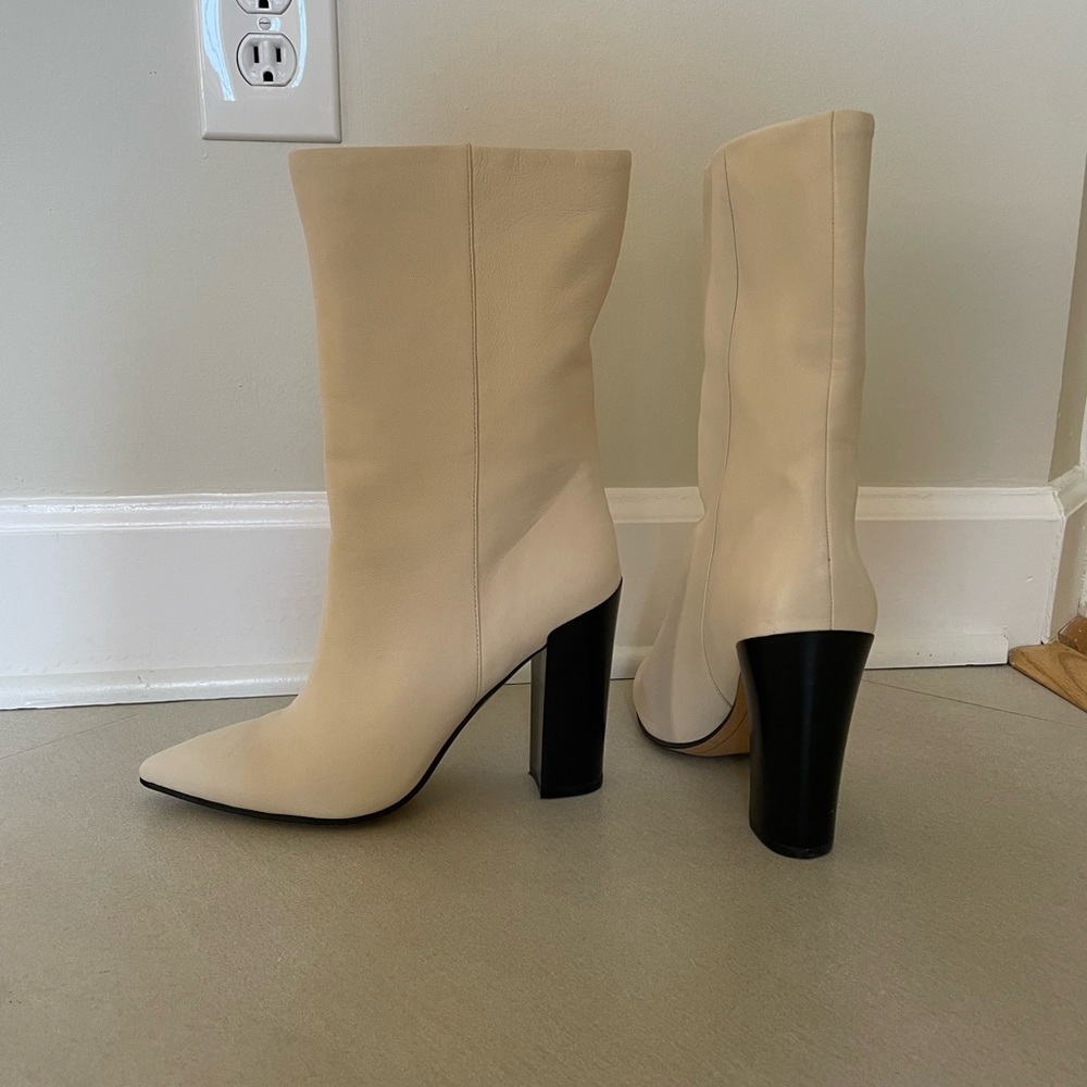 Dolce vita ivory/cream/white booties